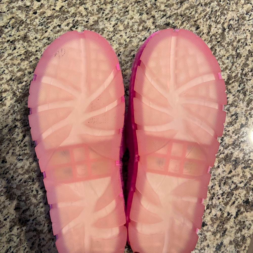UGG Pink Fluffy Slippers - Picture 4 of 4